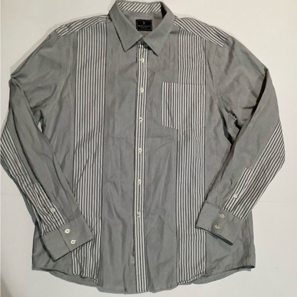 Marc Ecko Grey & White Striped Long Sleeve Button Down Men’s Shirt Size Medium